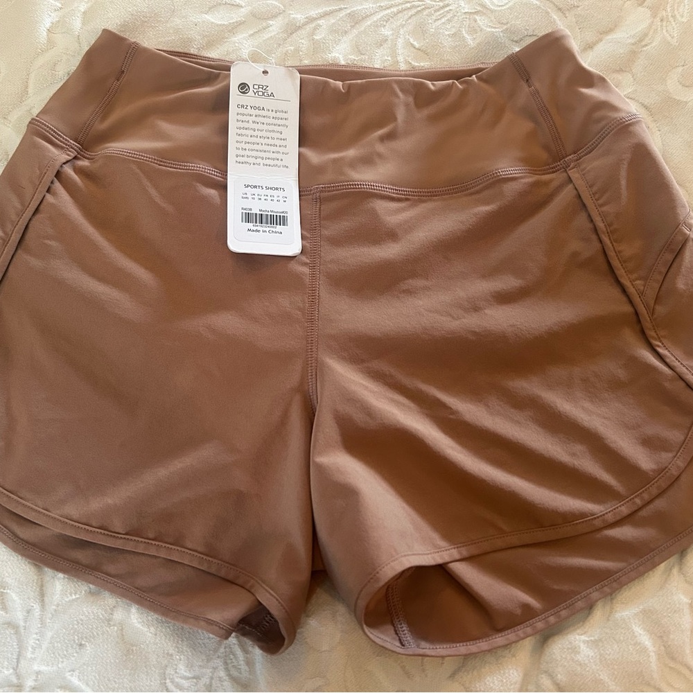 CRZ YOGA Women's Tan Athletic Shorts